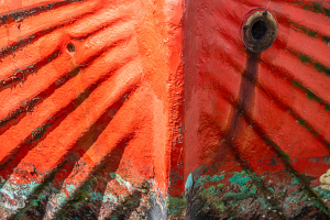 13418 - Red boat hull detail