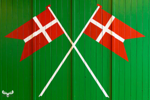 10711 - Dannebrog flag on rescue station doors