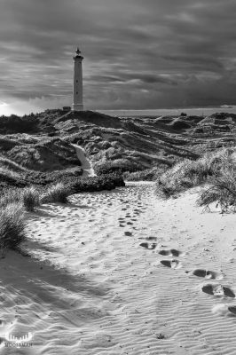 10754- Footsteps to Nr.Lnygvig fyr lighthouse