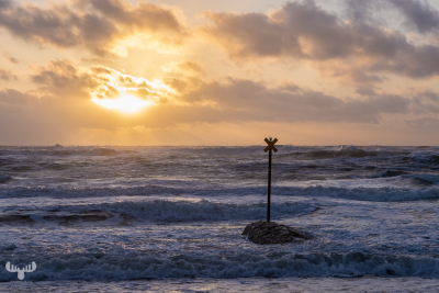 11268 - Sunset at Northsea bunker marker