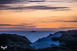 11571 - Ship on the North Sea at sunsetz, dune V