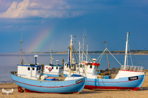 11622 - FIshing boats with rainbow at Nr.Vorupør beach