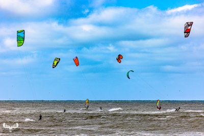 11696 - North Sea windsurfing in Hvide Sande I