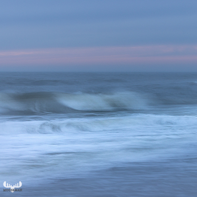 11730 - Nr.Lyngvig North sea in foggy, soft sunset colors - waves II