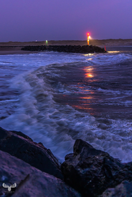 11873 - Hvide Sande pier at night with navigation lights