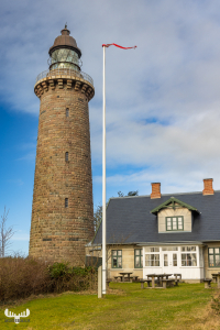 11933 - Lodbjerg Fyr lighthouse, house and flag