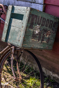 12051 - Grønhøj Kro - old bicycle with Tuborg beer box