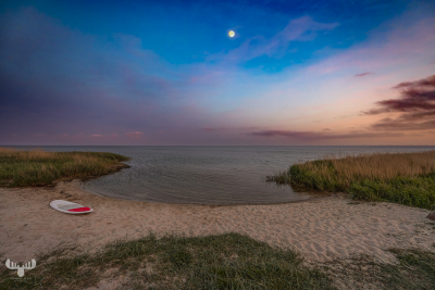 12132 - Ringkøbing Fjord view with surfboard and moon in the evening