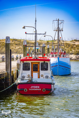 12156 - Thorsminde havn harbor - Foshing boats