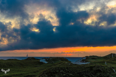 12574 - Nr.Lyngvig coastline at sunset, wind turbines