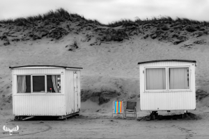 12606 - Løkken white beach houses and beach chair