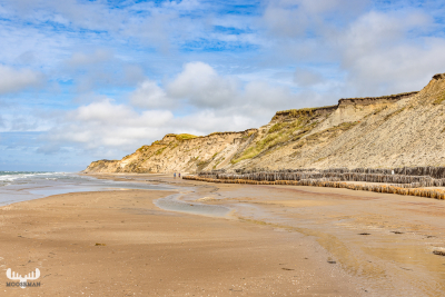 12647 - Lyngvby Strand with cliffs