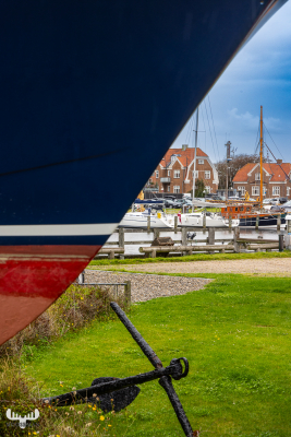 12729 - Ship's bow and Ringkøbing city houses