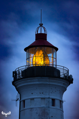 12892 - Nr.Lyngvig Fyr lighthouse lens house  - lights on