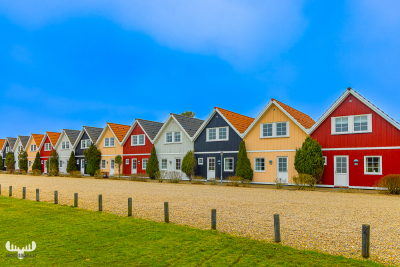 12924 - Row of colorful houses in Ho