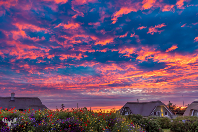 13096 - Nr.Lyngvig summerhouses with colorful sunset sky