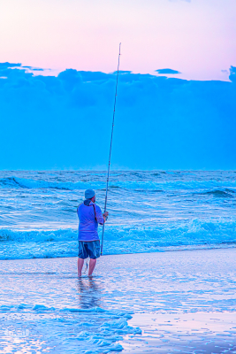 13267 - Fisherman in North Sea