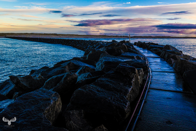 13556 - Hvide Sande Sydmole at sunset
