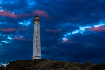 14461 - Nr.Lyngvig Fyr lighthouse with dark clouds