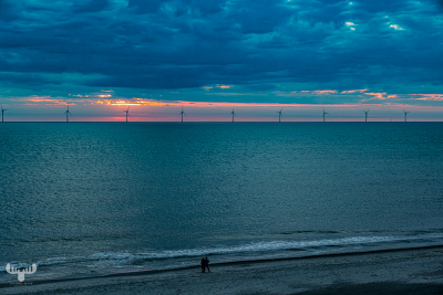 14463 - Nr.Lyngvig North sea beach with people
