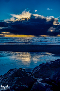 13545 - Hvide Sande pier, dramatic clouds