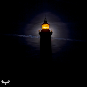 13956 - Nr.Lyngvig Fyr with moon behind lighthouse