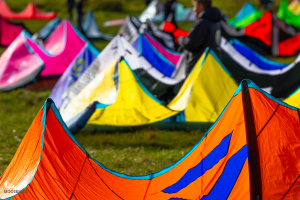 13980 -  Colorful Kitesurf sails