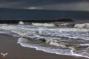 14303 - Light beacons on Hvide Sande harbour with dramatic light